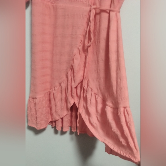 New Peach Ruffle Wrap Dress / Size 2X - Picture 4 of 12